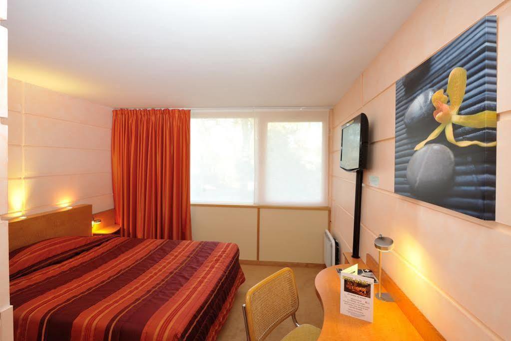 Hotel Du Parc Nantes Ouest Orvault Exterior foto